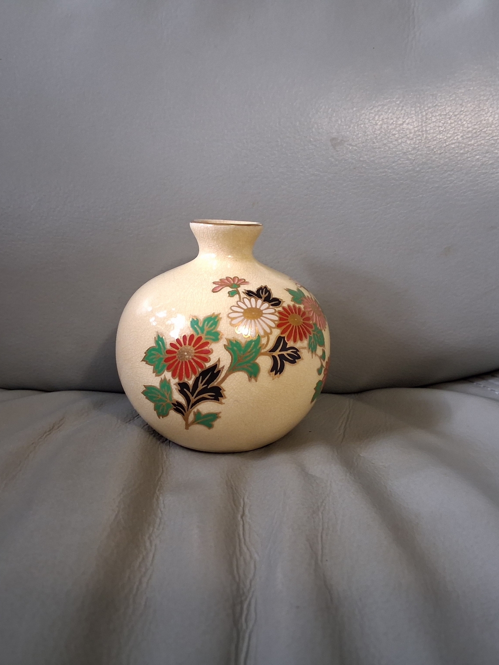 Vintage Hand Painted Japanese Satsuma Style Bud Vase
